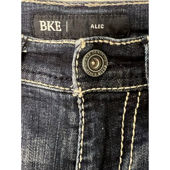 BKE Alec Jeans Buckle Sz 25x30 (27”L) Dark Wash With Fading Straight - Picture 7 of 14